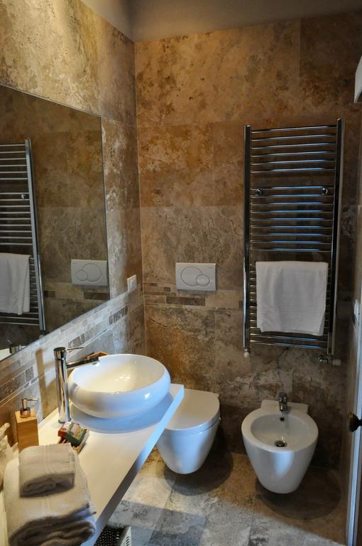 Borgo San Frediano - Flo Apartments ฟลอเรนซ์ ภายนอก รูปภาพ