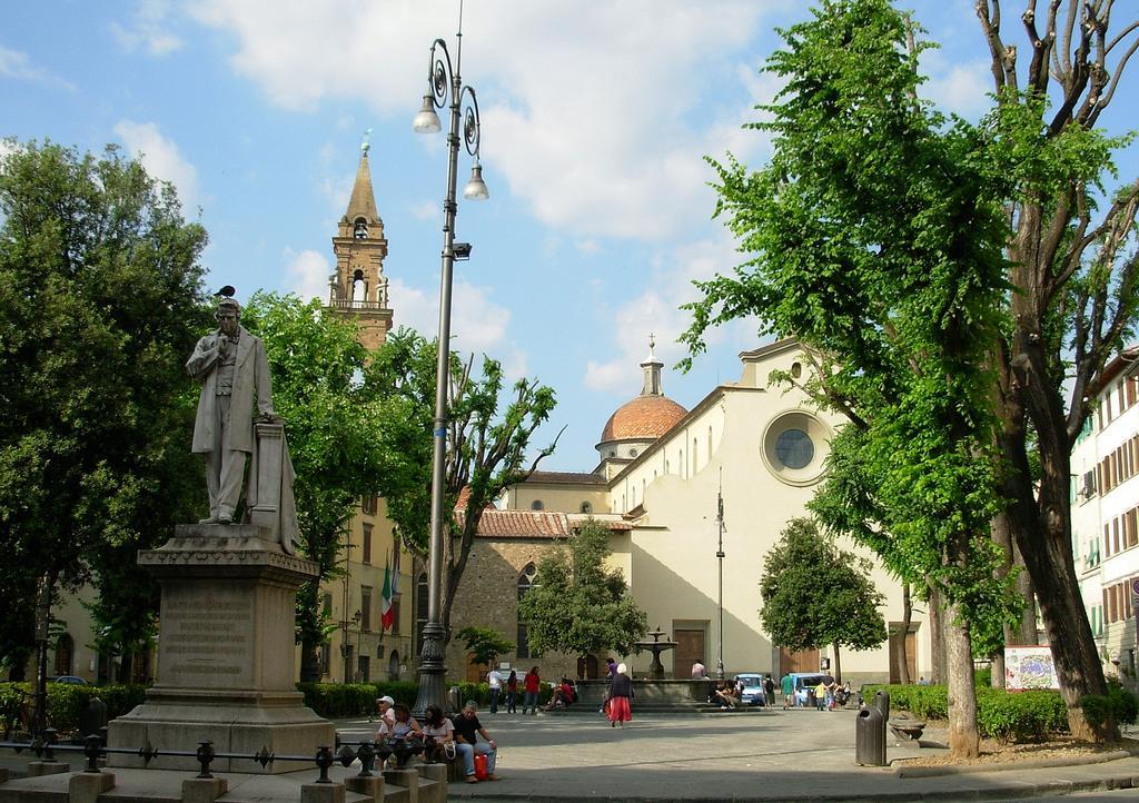 Borgo San Frediano - Flo Apartments ฟลอเรนซ์ ภายนอก รูปภาพ