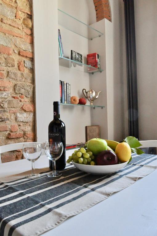 Borgo San Frediano - Flo Apartments ฟลอเรนซ์ ภายนอก รูปภาพ