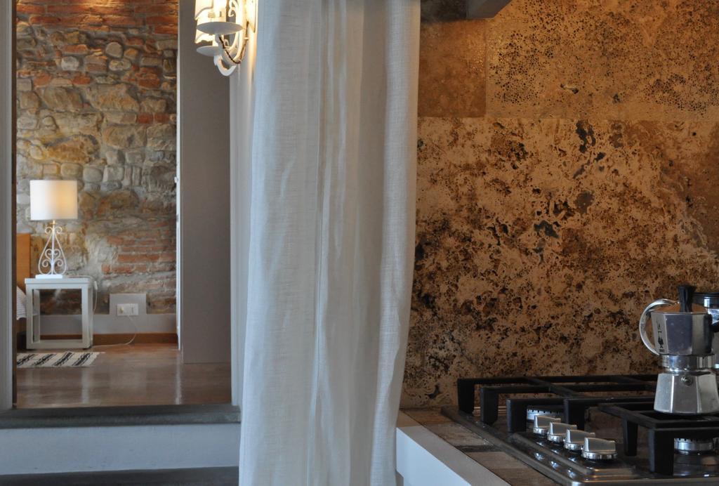 Borgo San Frediano - Flo Apartments ฟลอเรนซ์ ภายนอก รูปภาพ