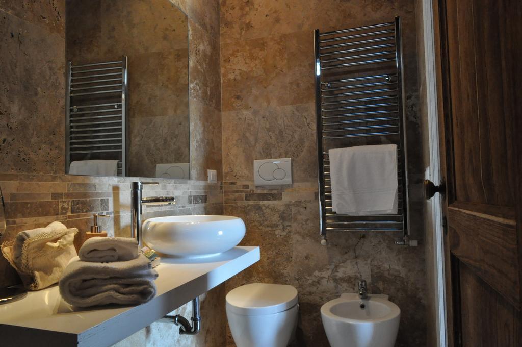 Borgo San Frediano - Flo Apartments ฟลอเรนซ์ ภายนอก รูปภาพ