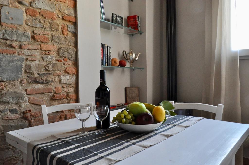 Borgo San Frediano - Flo Apartments ฟลอเรนซ์ ภายนอก รูปภาพ