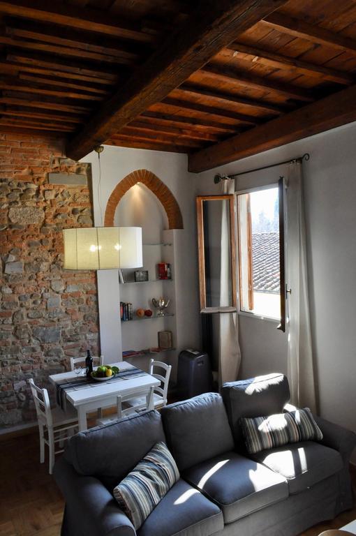 Borgo San Frediano - Flo Apartments ฟลอเรนซ์ ภายนอก รูปภาพ